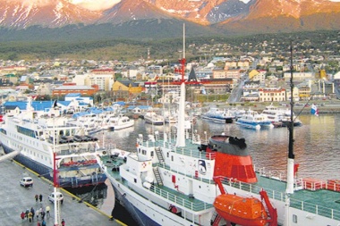 Denuncian despido discriminatorio en Ushuaia contra una estibadora transexual
