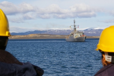 La corbeta ARA “Granville” arribó a Ushuaia en reemplazo del aviso ARA “Bahía Agradable”
