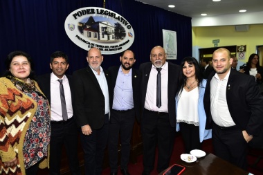 Legisladores y concejales de FORJA donan parte de sus sueldos para crear un 'Fondo Solidario'