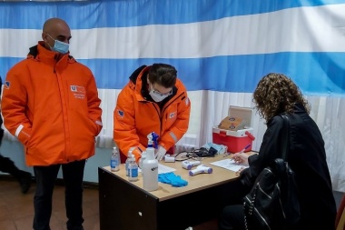 Con dos metros de distancia entre bancas, la Legislatura prepara su sesión especial