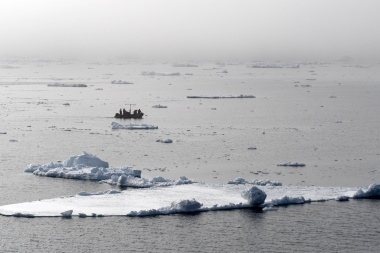 Personal de la Armada Argentina realiza tareas hidrográficas y oceanográficas en la Antártida