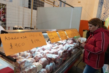 Destacan la participación de vecinos en "La Feria en tu barrio" en el barrio Perón