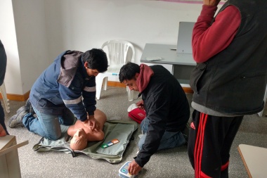 Anuncian una jornada de capacitación masiva en RCP que se replicará en las tres ciudades