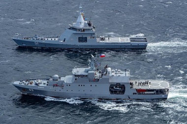 Tratado de Paz y Amistad: Las armadas de Argentina y Chile navegaron por el Canal Beagle