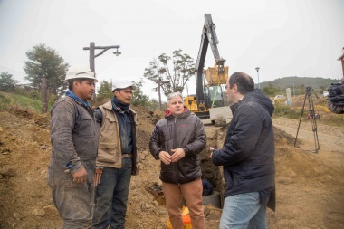 Vázquez: "Nuestro objetivo es llevar agua y cloacas a todos los fueguinos"