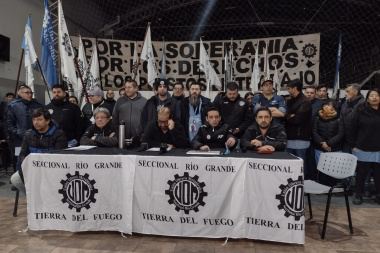 Metalúrgicos anunciaron una marcha de antorchas para el próximo viernes 30 en Río Grande