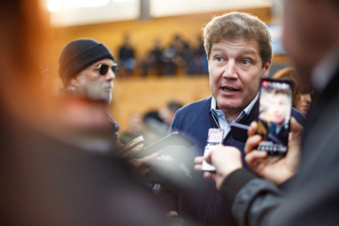 “Hay dos modelos de país en juego: uno que defiende la industria y otro que recorta derechos”