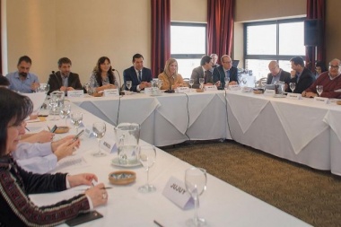 Provincias analizarán presupuesto 2020 entre las quejas por la quita de fondos nacionales