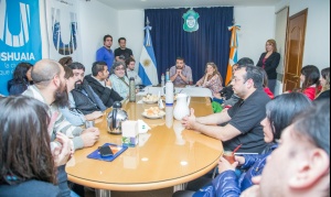 Vuoto se reunió con vecinos asignatarios de tierras