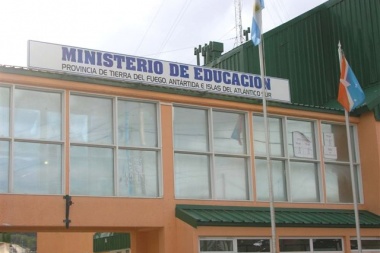 Incendio en el barrio Malvinas Argentinas: por jornada de duelo no habrá clases en la Escuela 42