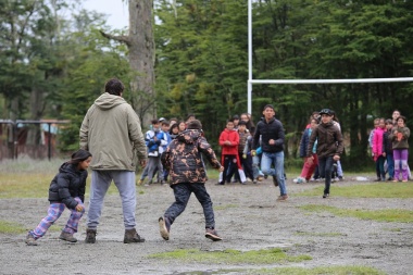 Viajó a Tolhuin otro grupo de chicos de las colonias de vacaciones