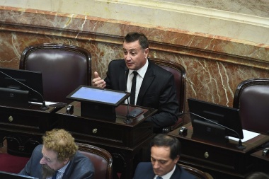 Catalán Magni cuestionó a Peña el cierre de la oficina de la CNRT