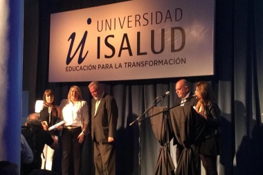La gobernadora Bertone participó de la entrega de premios de la Fundación ISalud