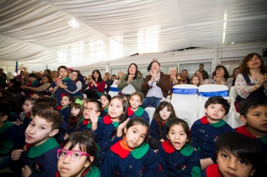 En Ushuaia, la Municipalidad se sumó al festejo por los 40 años del Jardín 'Barquito Travieso'