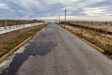 Comienza la primera etapa de obra para la repavimentación de calle Thorne en Río Grande