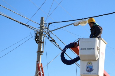 Avanza el tendido de 90 kilómetros de fibra óptica en diversos sectores de Río Grande