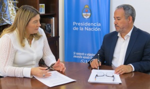Acuerdo de cooperación entre la Provincia y Sedronar sobre adicciones