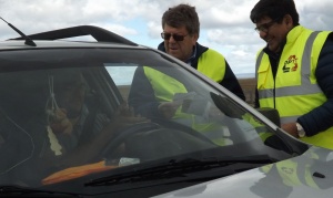 Arcando viajó a Chile por controles viales y entregó folletería