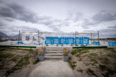 Por trabajos de mantenimiento y reparación, clausuran temporalmente el cartel de Ushuaia