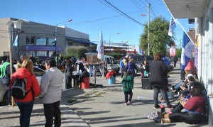 Tierra del Fuego de paro: Ollas populares, discursos y críticas a ATE