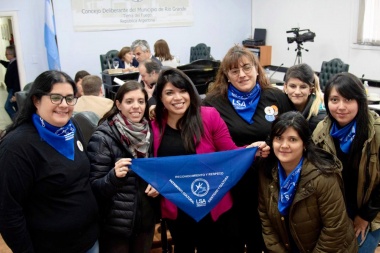 Duré impulsó la declaración de 'patrimonio lingüístico y cultural' a la lengua de señas Argentina