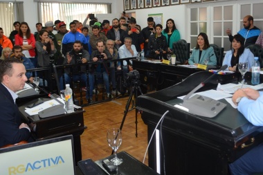 Apoyo, dudas y preocupaciones en la audiencia pública por el proyecto de Sociedad del Estado