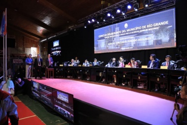 Asumieron los nuevos concejales y Raúl von der Thusen fue elegido presidente