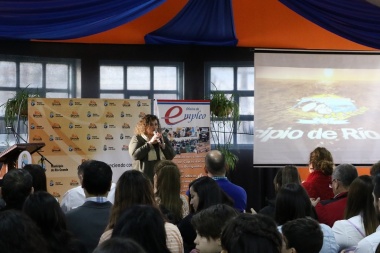 Empleo entregó certificados a egresados de los cursos y talleres del primer semestre del año
