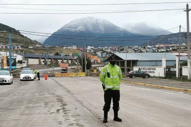 En Ushuaia, la Policía provincial podrá multar a conductores e incautar vehículos