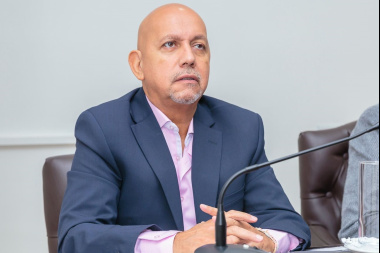 Legislador advierte que impulsará un proyecto de ley que prohíba las 'desobligaciones' del SUTEF