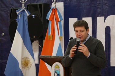Tras declaraciones de Kent, el intendente Melella pide no ceder a pretensiones inglesas