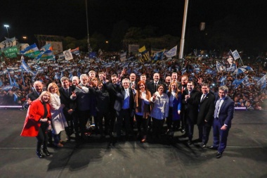 Bertone, sobre las elecciones del domingo: "El Frente de Todos va a ganar en todo el país"