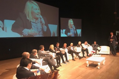 Bertone participó del lanzamiento de la nueva Unión Industrial de la Patagonia Argentina