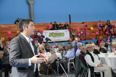 Perez: "Vamos a poner en funcionamiento el Consejo Municipal del Adulto Mayor"