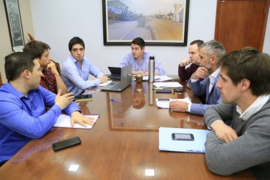 "Si el Gobernador se va a manejar de esta forma, va a ser muy difícil ayudarlo", advirtió Perez