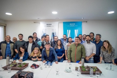Vuoto acordó con gremios un aumento del 30% para los trabajadores municipales