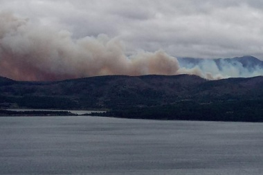 El incendio en la Reserva 'Corazón de la Isla' sigue activo y podría extenderse durante varios días