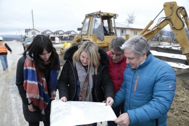 Bertone recorrió obras en Tolhuin
