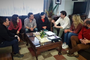 Periodistas de Río Grande pidieron a Melella que avance en regularizar condiciones laborales del sector