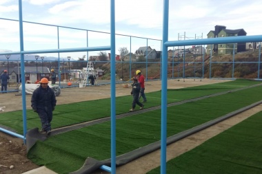 Gobierno destacó avances en las obras del nuevo playón deportivo del barrio Río Pipo