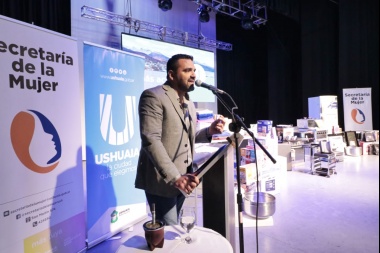 Vuoto encabezó nueva entrega de herramientas del programa 'Mujeres Emprendedoras'