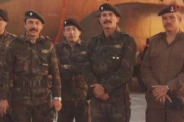 Dura carta de un héroe de Malvinas al ministro de Defensa Oscar Aguad: "Todo parece ser válido a la hora de humillar a las Fuerzas Armadas"