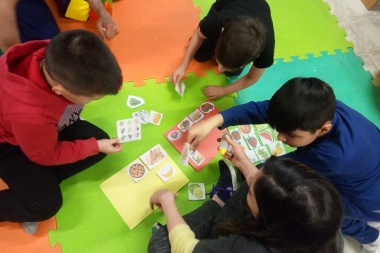 Cine temático para los más chicos en el Centro “Mamá Margarita”
