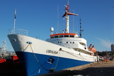 Buscan evitar que barco de Ushuaia amarre en Mar del Plata sin cumplir cuarentena