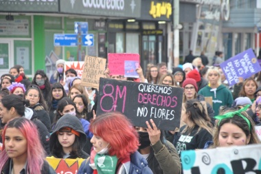 Por el #8M este sábado habrá movilización de la colectiva feminista y disidencias en Río Grande