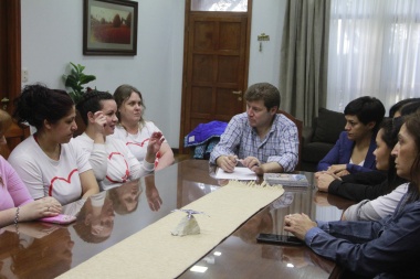 Melella promulgó la ordenanza que adhiere a la ley de protección a electrodependientes