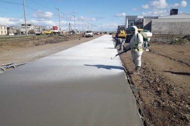 Continúan los trabajos de pavimentación de la calle Pacheco en el barrio AGP