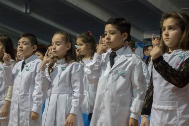 Promesas de lealtad, actos y actividades por el Día de la Bandera