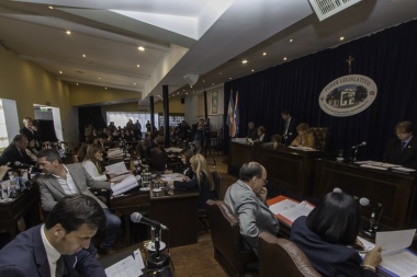 Malvinas, provincia 24: Hay tres proyectos de rechazo en la Legislatura