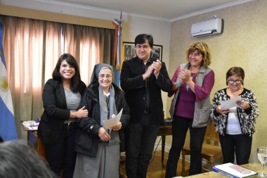 "Es un día para reflexionar": Duré promovió un reconocimiento a mujeres de la comunidad